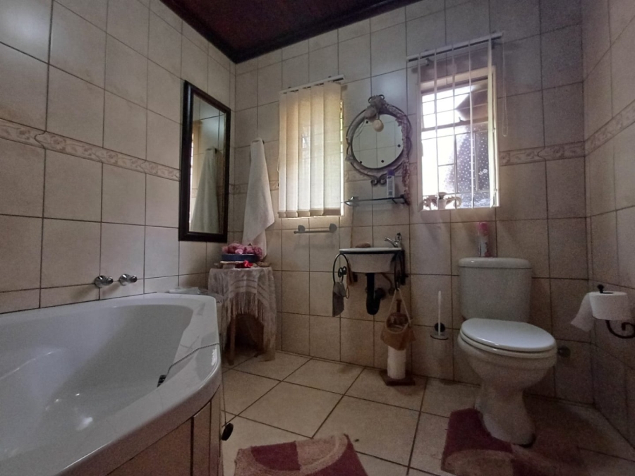 3 Bedroom Property for Sale in Wilkoppies North West